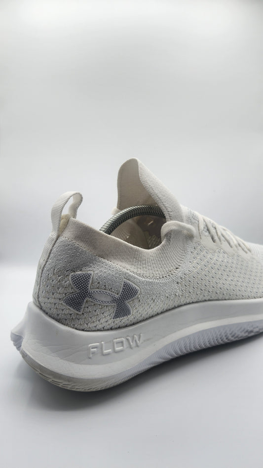 Under Armour Flow Velociti SE